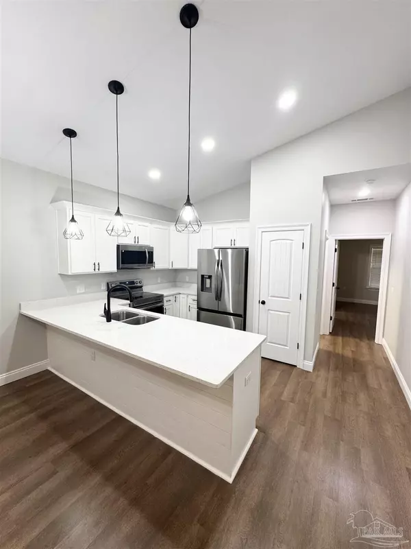 Milton, FL 32583,3294 Damon Dr