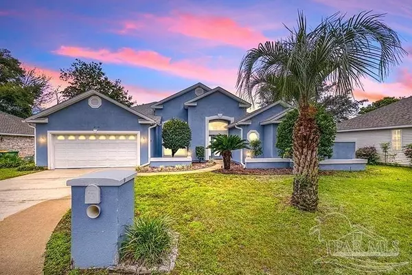 4314 Hidden Lakes Dr, Niceville, FL 32578