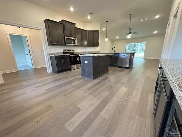 Pace, FL 32571,5214 Barnett Rd