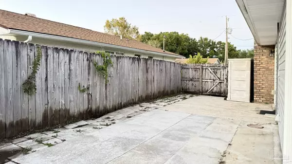 Pensacola, FL 32504,3545 Blueridge Dr