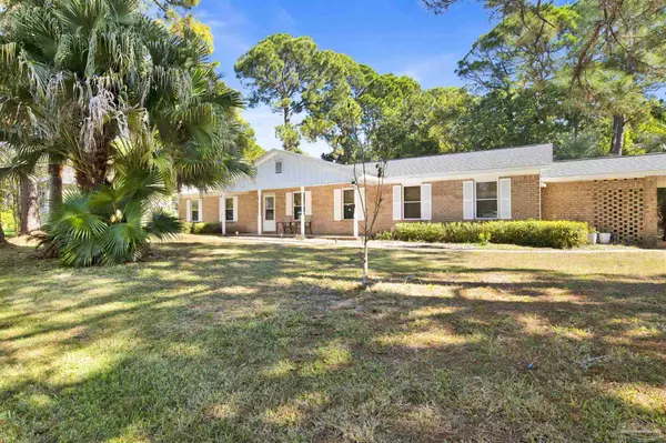 Gulf Breeze, FL 32563,1059 Woodlore Cir