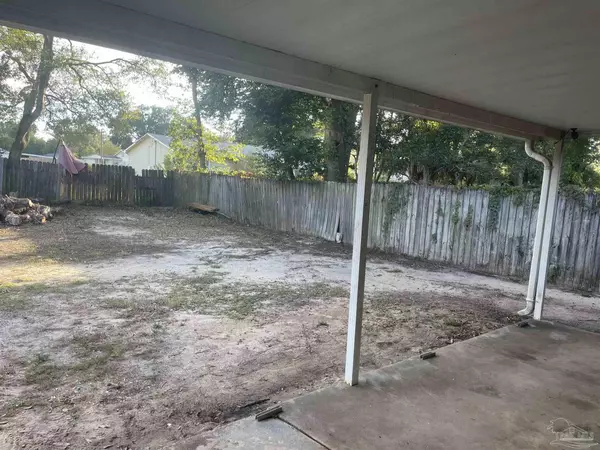 Pensacola, FL 32507,205 Marine Dr