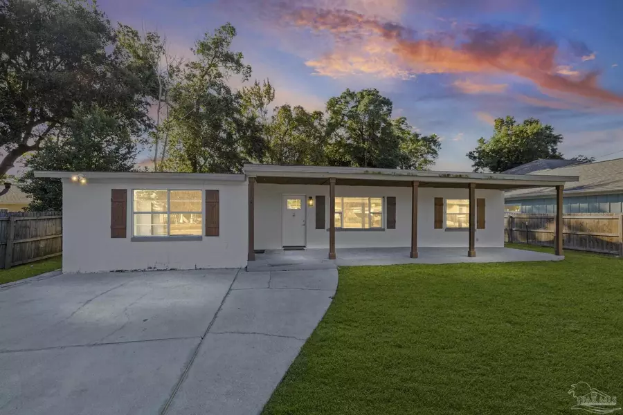 1631 E Hayes St, Pensacola, FL 32503