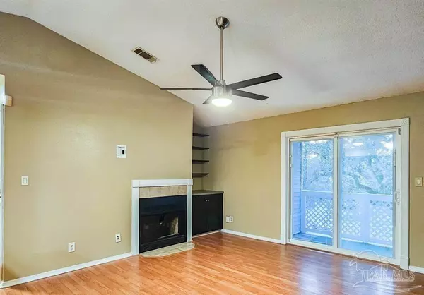 Pensacola, FL 32504,601 E Burgess