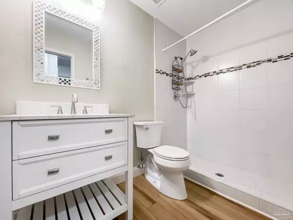 Pensacola, FL 32504,601 E Burgess