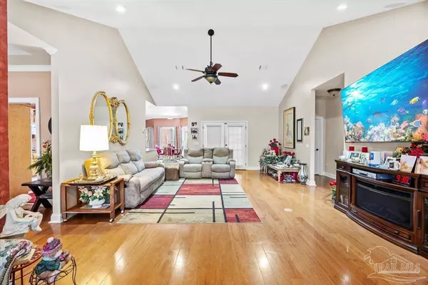 Pace, FL 32571,4283 Lancaster Gate Dr