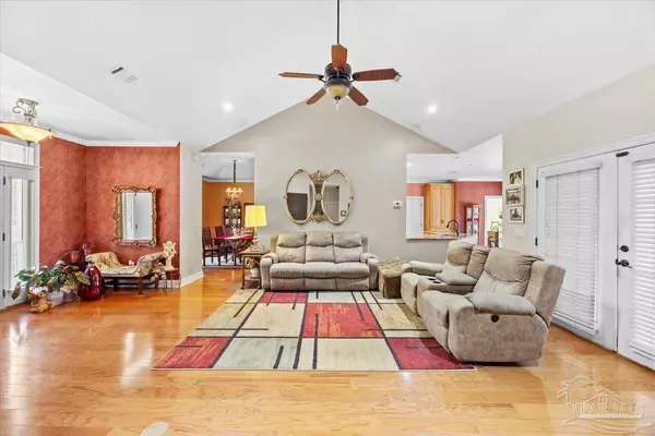 Pace, FL 32571,4283 Lancaster Gate Dr