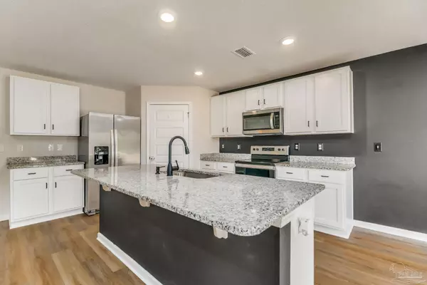 Pensacola, FL 32526,4135 Whitetail Ln