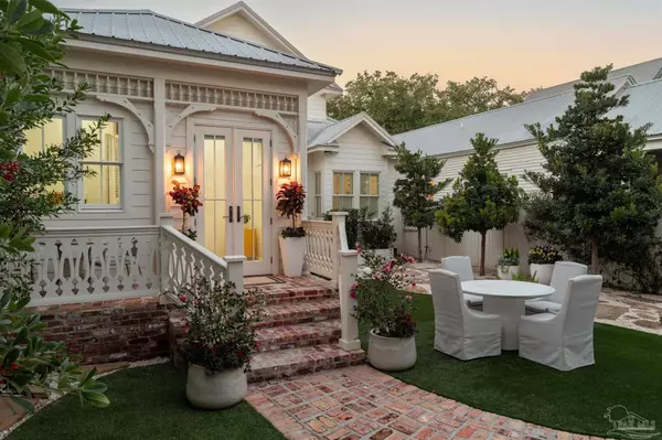 433 E Zarragossa St, Pensacola, FL 32502