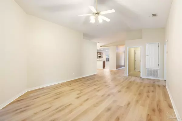 Pensacola, FL 32507,605 Downhaul Dr