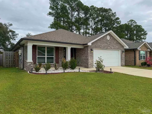 7836 Lakeside Oaks Dr, Pensacola, FL 32526