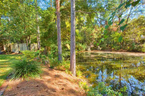 Gulf Breeze, FL 32563,1284 Point East Cir