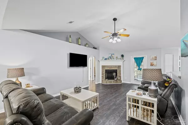 Navarre, FL 32566,1927 Sparrow Ln