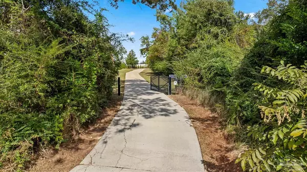 Molino, FL 32577,3550 Molino Rd