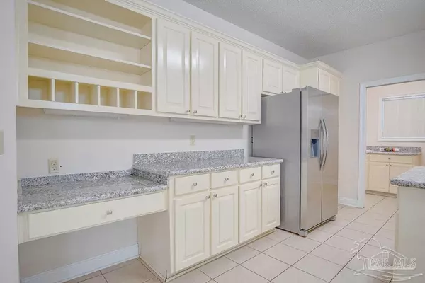 Pensacola, FL 32503,3461 Oakmont Dr