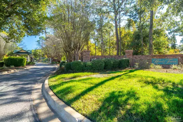 10149 Bittern Dr, Pensacola, FL 32507