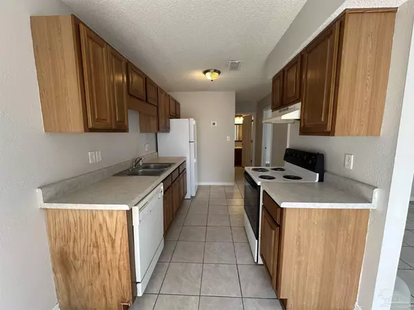 Pensacola, FL 32506,676 S 72nd Ave