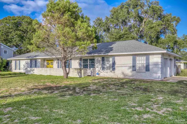 405 Poinciana Dr, Gulf Breeze, FL 32561