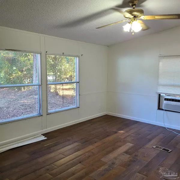 Pensacola, FL 32507,1111 Mills Ave