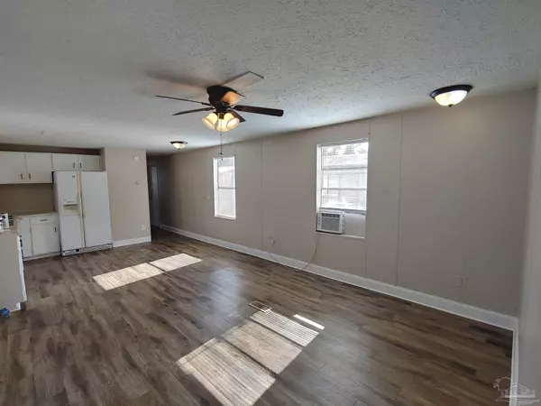 Pensacola, FL 32526,2821 Hillcrest Ave