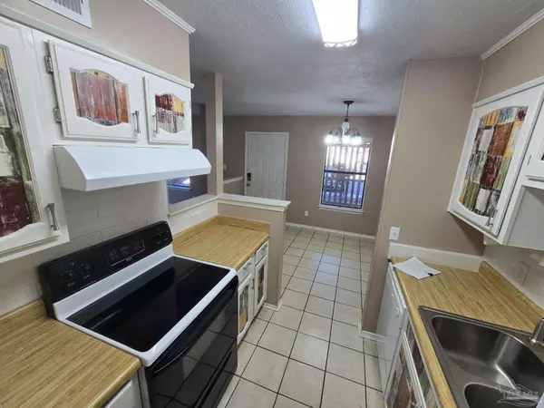 Pensacola, FL 32526,2303 W Michigan Ave