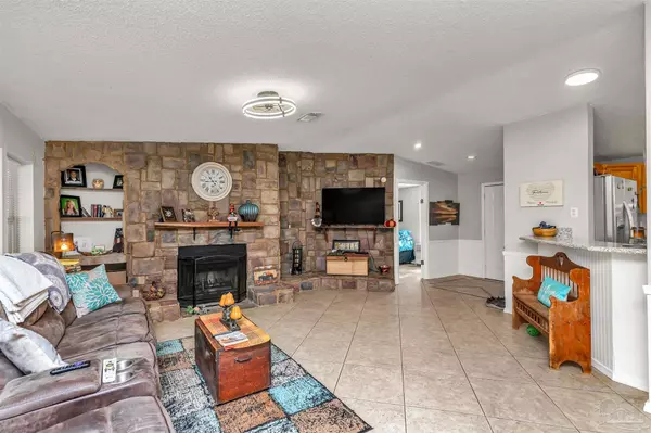 Navarre, FL 32566,7478 Rose St