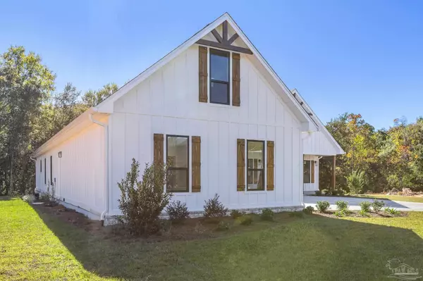 Milton, FL 32583,5806 Highland Lake Dr