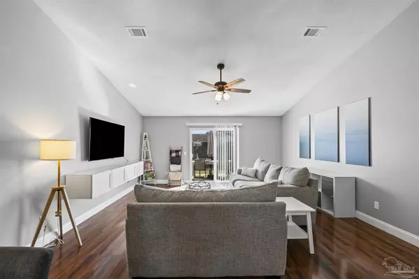 Pensacola, FL 32507,817 Binnacle Pl