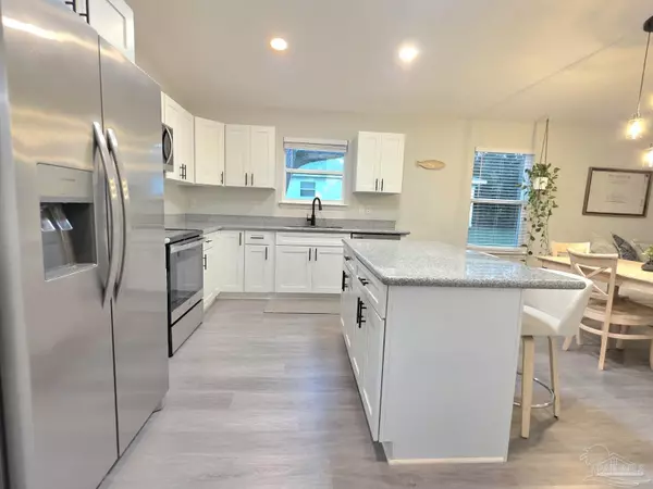 Pensacola, FL 32506,7701 Pontiac Dr