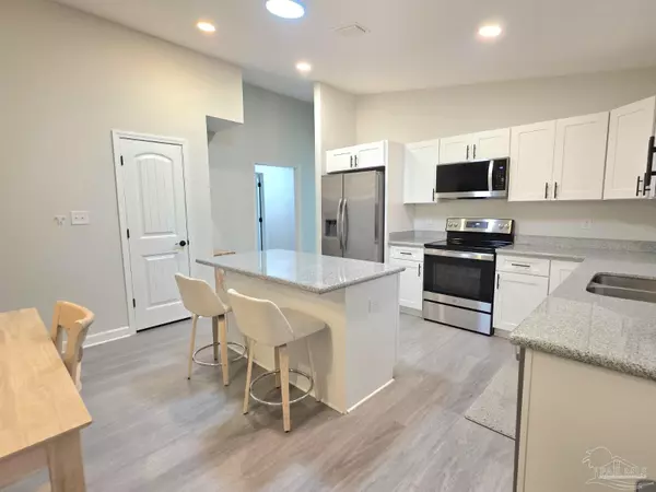 Pensacola, FL 32506,7701 Pontiac Dr