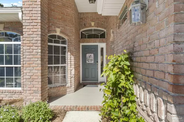 Gulf Breeze, FL 32563,4062 Oak Pointe Dr