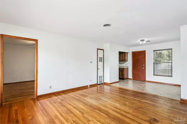 Gulf Breeze, FL 32561,9 Gilmore Dr