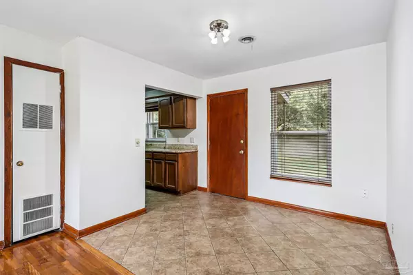 Gulf Breeze, FL 32561,9 Gilmore Dr