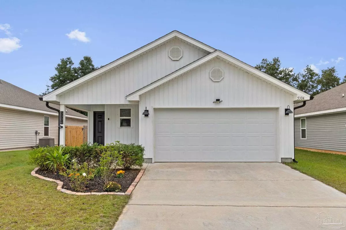 Pace, FL 32571,5304 Peach Dr