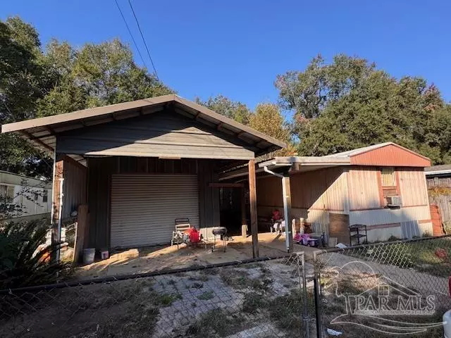 Pensacola, FL 32526,5449 Wales Ave