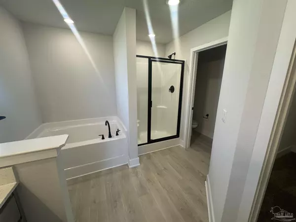 Milton, FL 32583,5399 Hidden Pines Cir