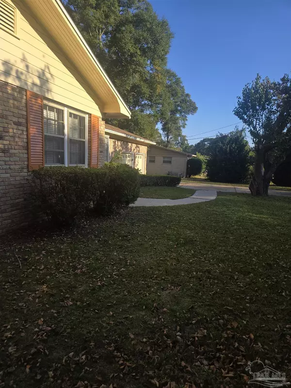 Pensacola, FL 32503,3840 Dunwoody Dr