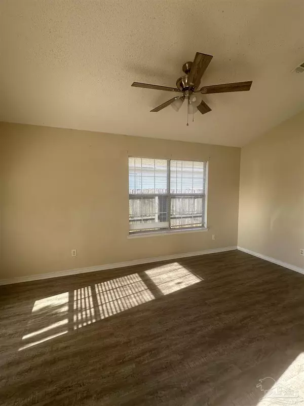 Pensacola, FL 32534,8405 Fowler Ave