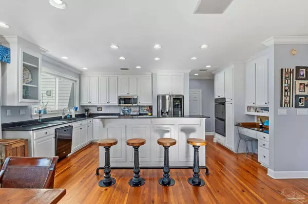 Gulf Breeze, FL 32561,605 Chesapeake Dr