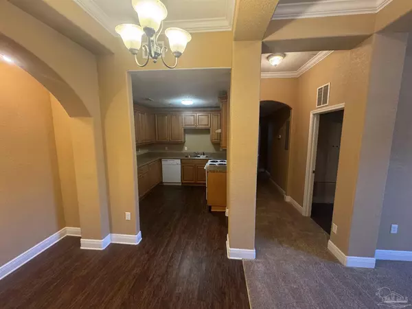 Pensacola, FL 32506,7071 Lake Joanne Dr