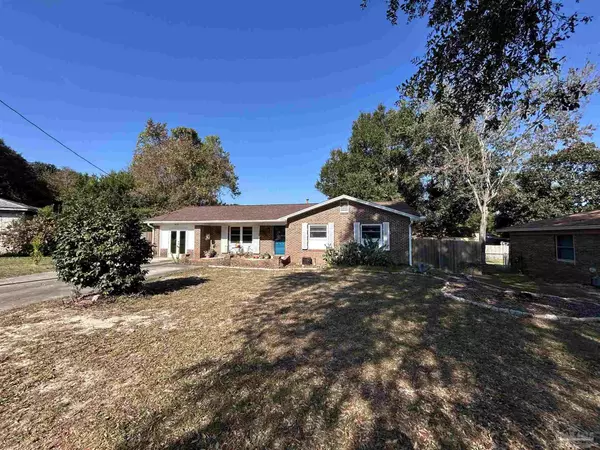 4570 Sailboat Ln, Pensacola, FL 32514