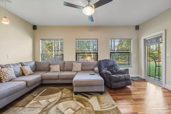 Navarre, FL 32566,8756 Olivera St