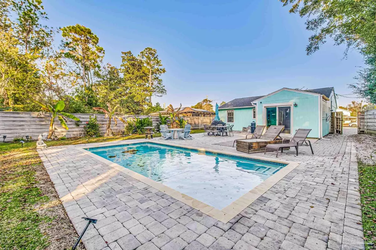 Pensacola, FL 32507,809 Bremen Ave