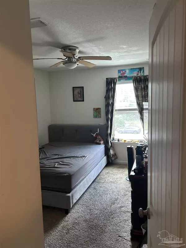 Pensacola, FL 32505,2111 Waltham St