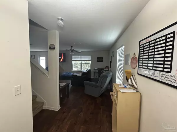 Pensacola, FL 32505,2111 Waltham St