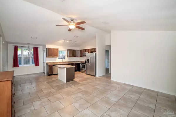 Milton, FL 32570,5913 Savannah Dr