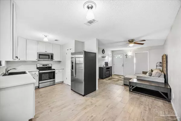 Pensacola, FL 32526,2961 English Oak Cir