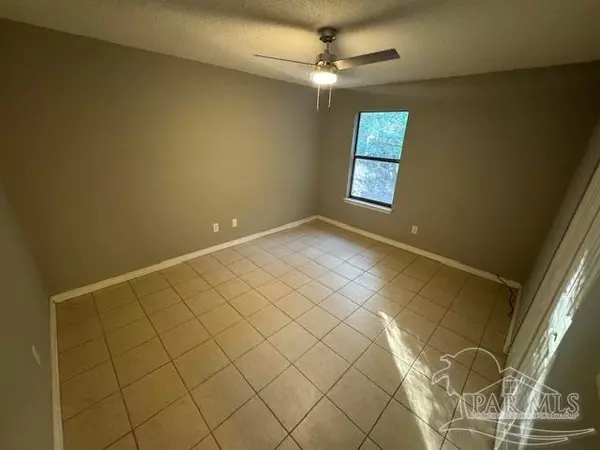 Pensacola, FL 32503,6823 Tiki Ln