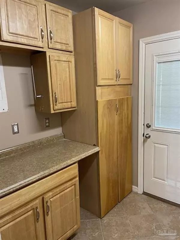 Pace, FL 32571,4251 Willow St