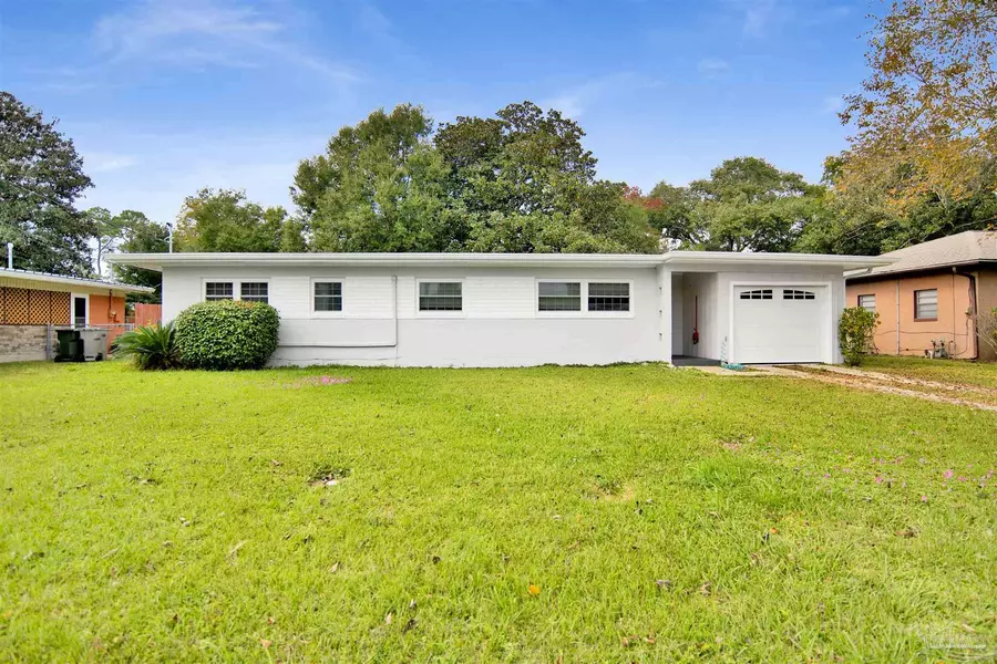 51 Adkinson Dr, Pensacola, FL 32506